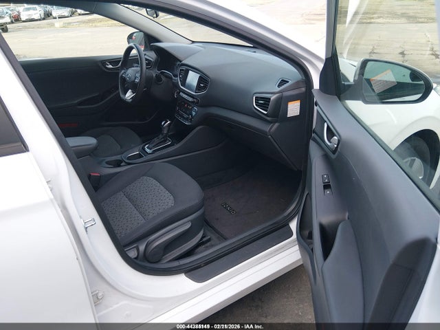 KMHC65LC2JU100251 Hyundai Ioniq Hybrid Blue