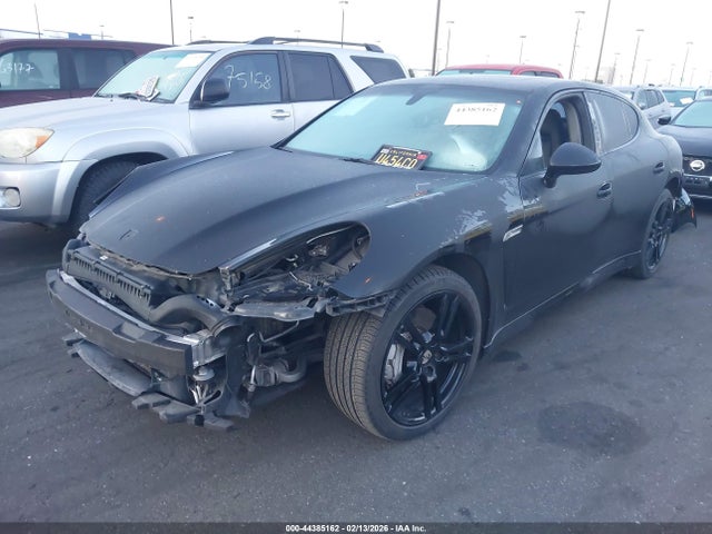 2013 PORSCHE PANAMERA WP0AB2A76DL060682 Photo 1