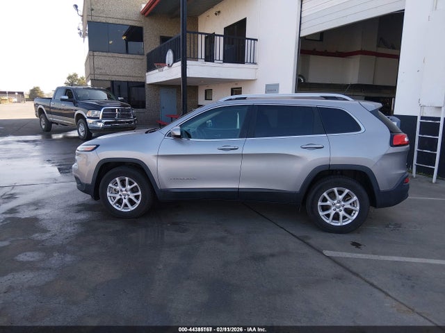 Jeep Cherokee Latitude 4x4 2018 1C4PJMCBXJD528526 Image 14