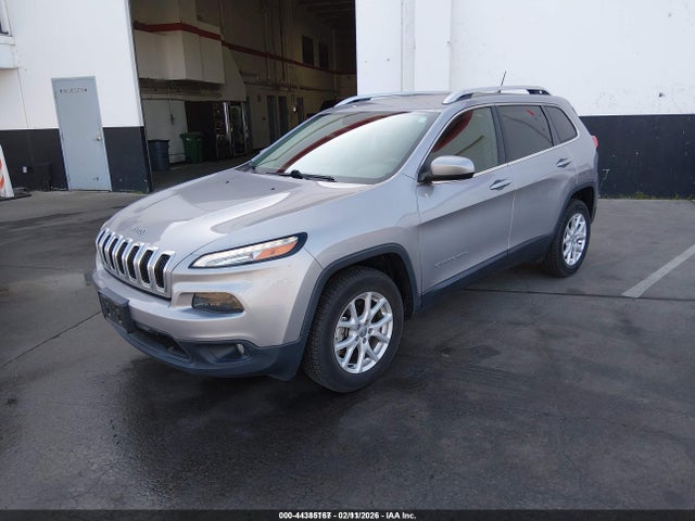 Jeep Cherokee Latitude 4x4 2018 1C4PJMCBXJD528526 Image 2