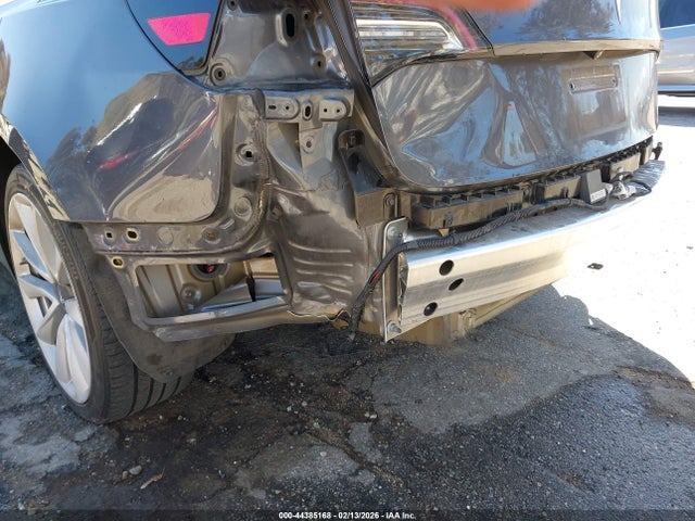 2019 TESLA MODEL 3 5YJ3E1EA7KF311192 Photo 5