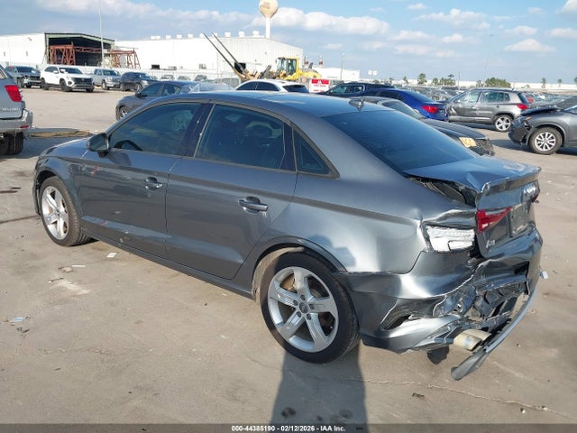2018 AUDI A3 WAUAUGFF8J1053440 Photo 2