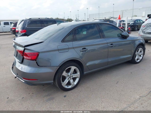2018 AUDI A3 WAUAUGFF8J1053440 Photo 3