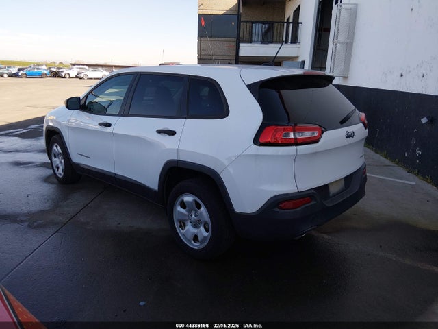 1C4PJLAB8GW342137 Jeep Cherokee Sport