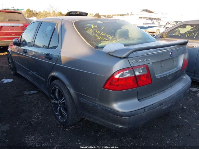 2004 SAAB 9-5 YS3ED49A943017843 Photo 2