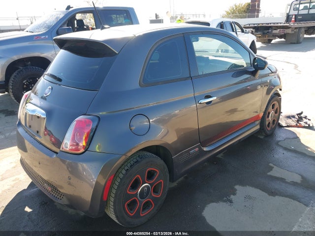 2015 FIAT 500E 3C3CFFGE7FT594098 Photo 3