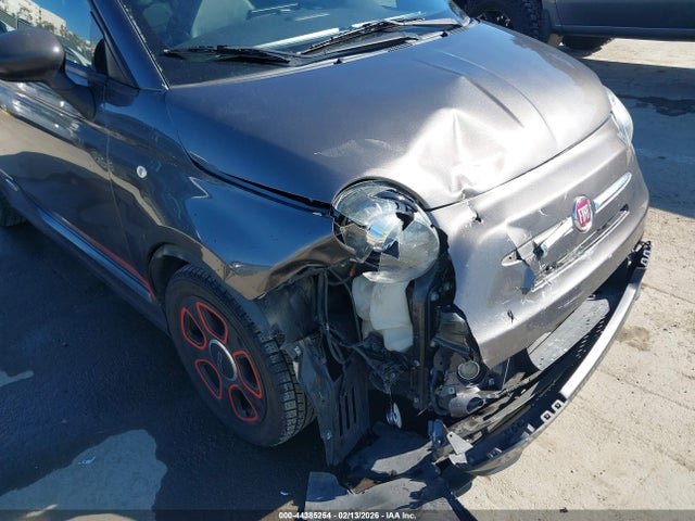 2015 FIAT 500E 3C3CFFGE7FT594098 Photo 5