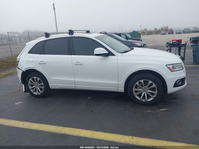 2016 Audi Q5 2.0t Premium მანქანა იყიდება აუქციონზე, vin: WA1C2AFP8GA100136, აუქციონის ნომერი: 44385261