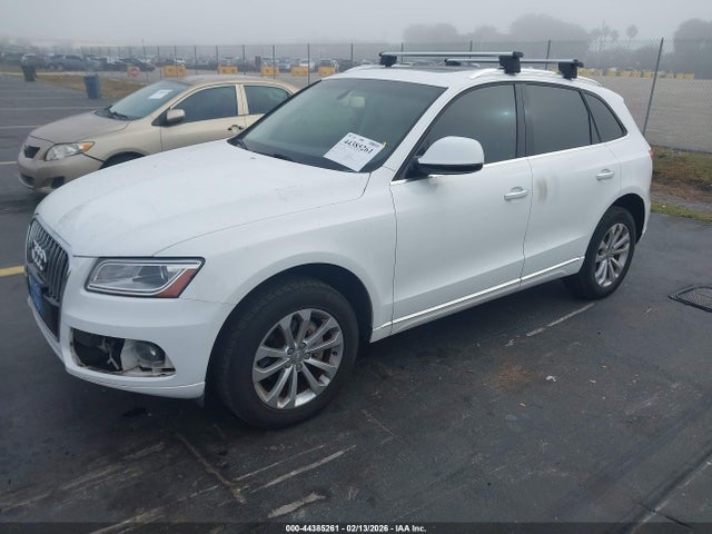 2016 Audi Q5 2.0t Premium მანქანა იყიდება აუქციონზე, vin: WA1C2AFP8GA100136, აუქციონის ნომერი: 44385261
