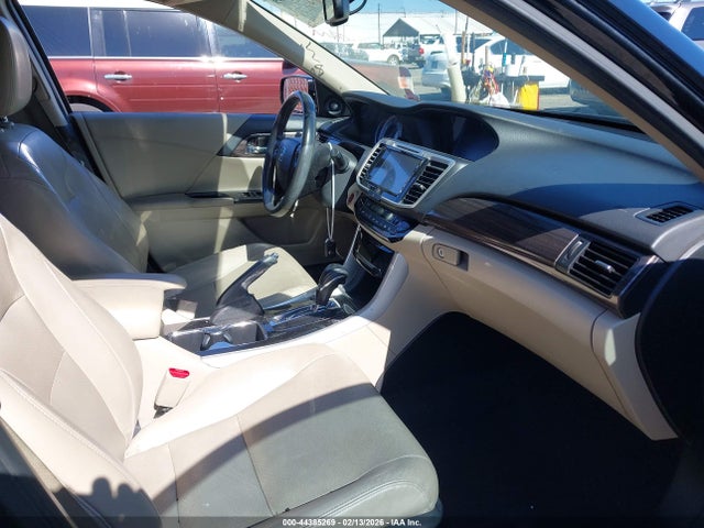 1HGCR2F83GA032006 Honda Accord Ex-l