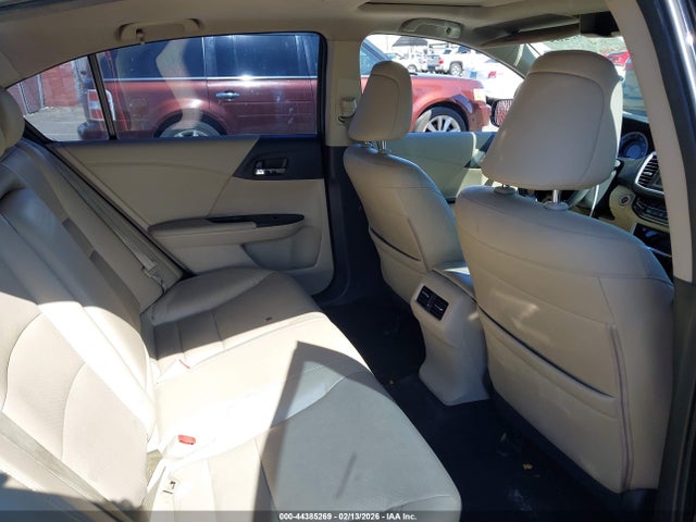 1HGCR2F83GA032006 Honda Accord Ex-l