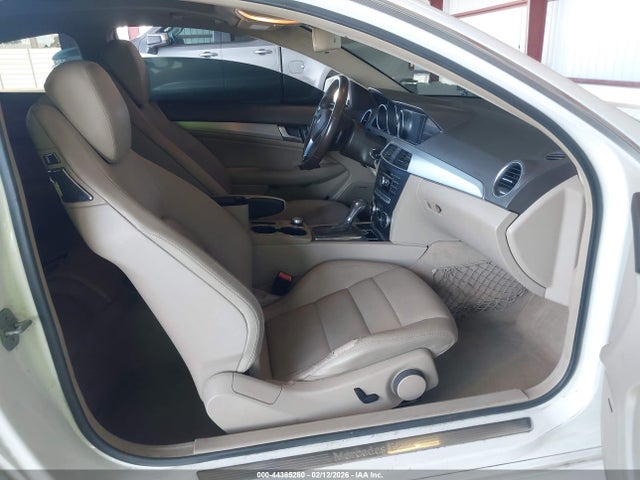 Aukcja sprzedaży 2012 Mercedes-benz C 250, vin: WDDGJ4HB4CF775711, numer aukcji: 44385280