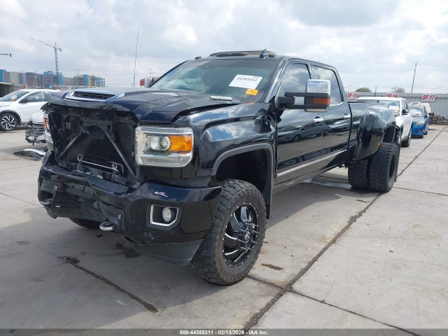 1GT42YEY2JF120826 GMC Sierra 3500hd Denali