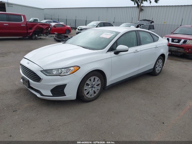 Ford FUSION S 2020 3FA6P0G79LR227934 Image 2
