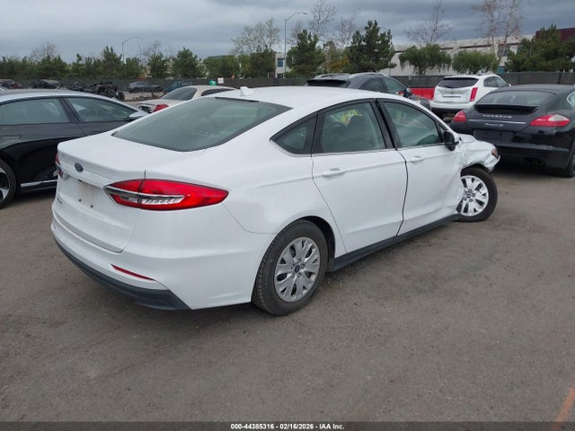 Ford FUSION S 2020 3FA6P0G79LR227934 Image 4