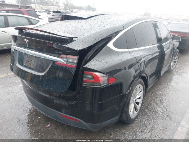 2016 Tesla Model X 60d/70d/75d/90d/p100d მანქანა იყიდება აუქციონზე, vin: 5YJXCBE28GF017426, აუქციონის ნომერი: 44385331
