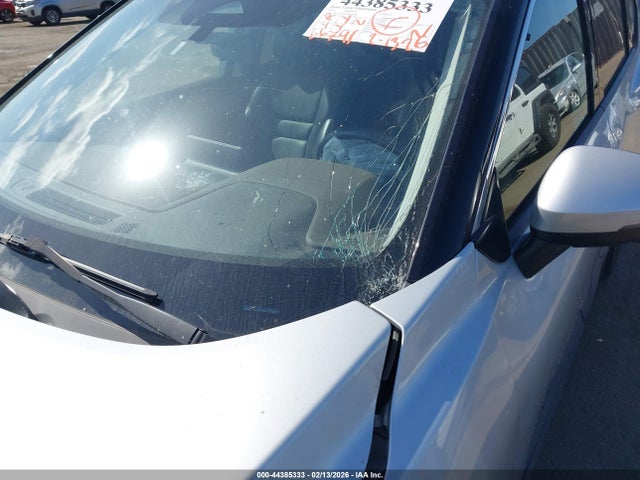 JN8AT3BA0MW016001 Nissan Rogue Sv Fwd