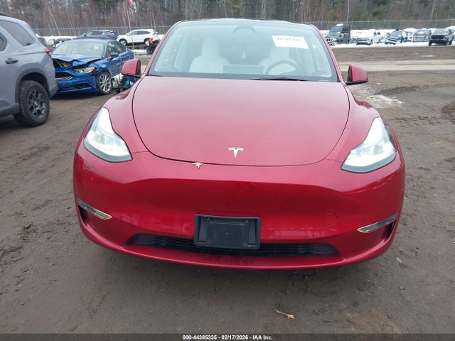 Продажа на аукционе авто 2024 Tesla Model Y Performance Dual Motor All-wheel Drive, vin: 7SAYGDEF3RA320771, номер лота: 44385335