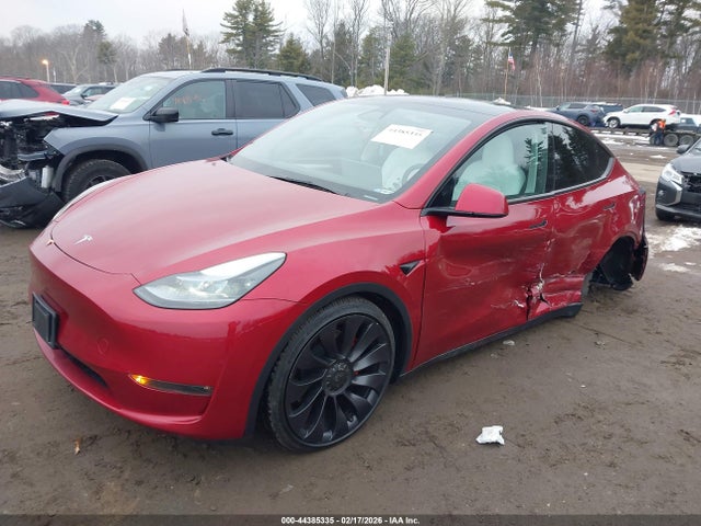 Продажа на аукционе авто 2024 Tesla Model Y Performance Dual Motor All-wheel Drive, vin: 7SAYGDEF3RA320771, номер лота: 44385335