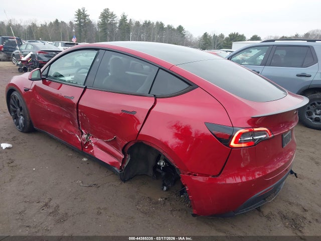 Продажа на аукционе авто 2024 Tesla Model Y Performance Dual Motor All-wheel Drive, vin: 7SAYGDEF3RA320771, номер лота: 44385335