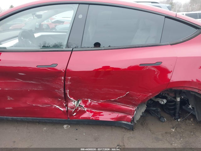 Продажа на аукционе авто 2024 Tesla Model Y Performance Dual Motor All-wheel Drive, vin: 7SAYGDEF3RA320771, номер лота: 44385335