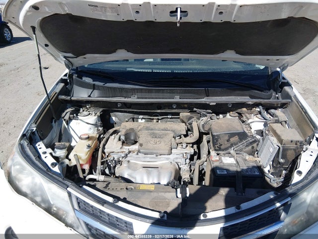 Toyota RAV4 LE 2015 JTMBFREV5FD109622 Image 10