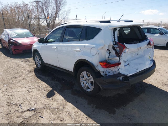 Toyota RAV4 LE 2015 JTMBFREV5FD109622 Image 3
