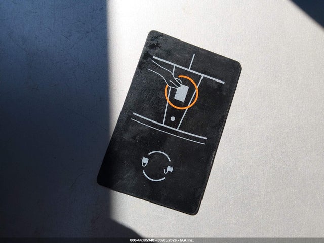 2022 TESLA MODEL X 7SAXCBE63NF359143 Photo 10