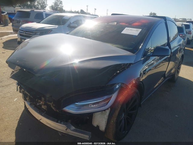 2022 TESLA MODEL X 7SAXCBE63NF359143 Photo 1