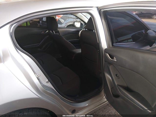 3MZBM1K77GM257853 Mazda Mazda3 I Sport