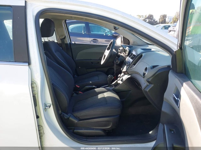 1G1JC6SH0F4167146 Chevrolet Sonic Lt Auto
