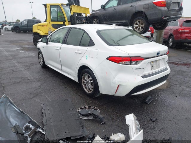 Toyota Corolla Hybrid Le 2021 JTDEAMDE2MJ008441 Image 3