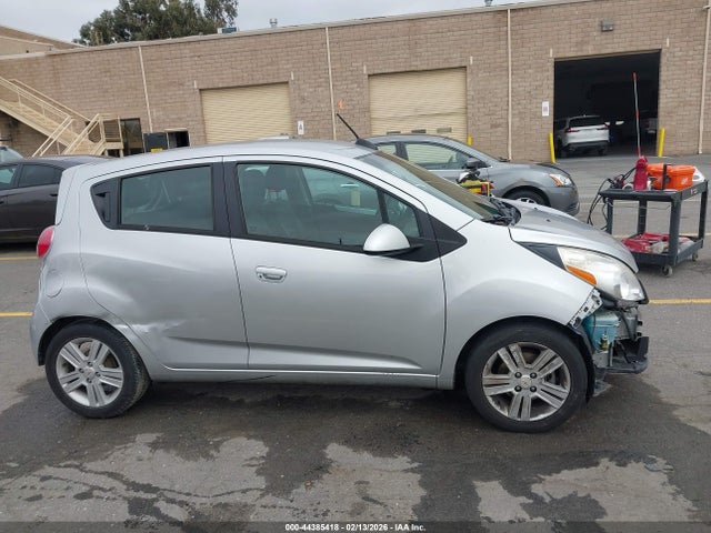 Chevrolet Spark 1lt Cvt 2015 KL8CD6S9XFC749985 Image 14