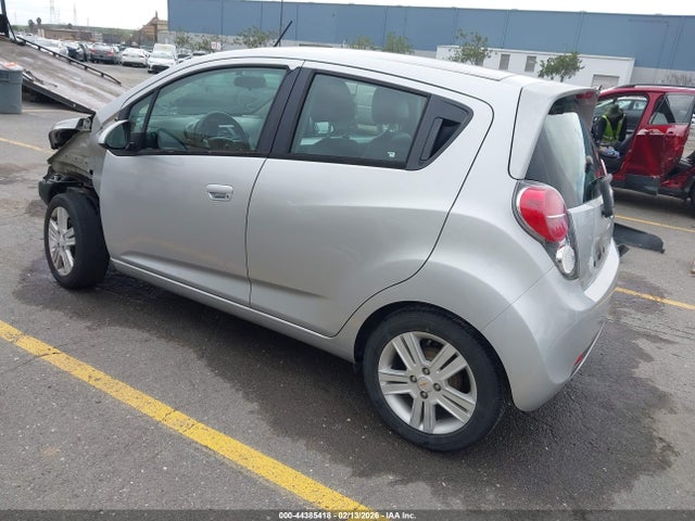 Chevrolet Spark 1lt Cvt 2015 KL8CD6S9XFC749985 Image 3