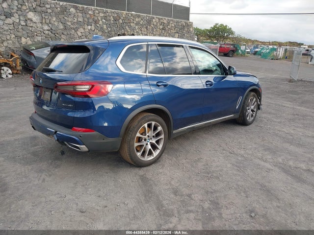 2022 BMW X5 5UXCR6C08N9M97964 Photo 3