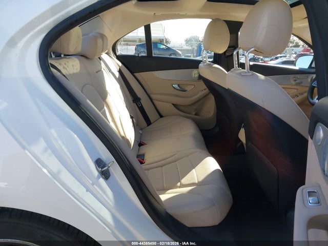 55SWF8DB9KU288770 Mercedes-Benz C 300