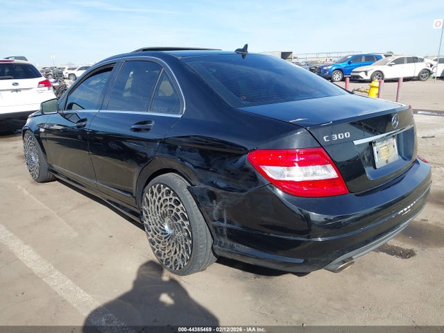 2011 Mercedes-benz C 300 Sport 4matic მანქანა იყიდება აუქციონზე, vin: WDDGF8BB8BR156530, აუქციონის ნომერი: 44385469