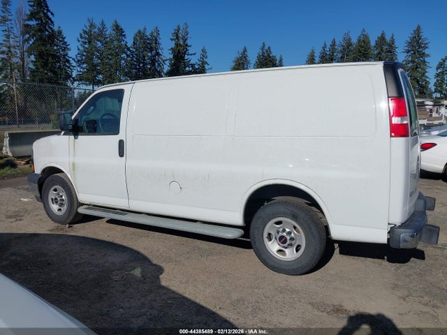 GMC Savana 2500 Work Van 2017 1GTW7AFF3H1913316 Image 14
