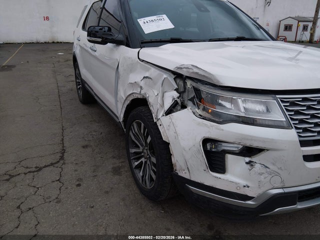 Ford Explorer Platinum 2018 1FM5K8HT7JGA14589 Image 6
