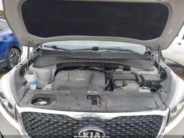 5XYPG4A52HG225635 KIA Sorento 3.3l Lx