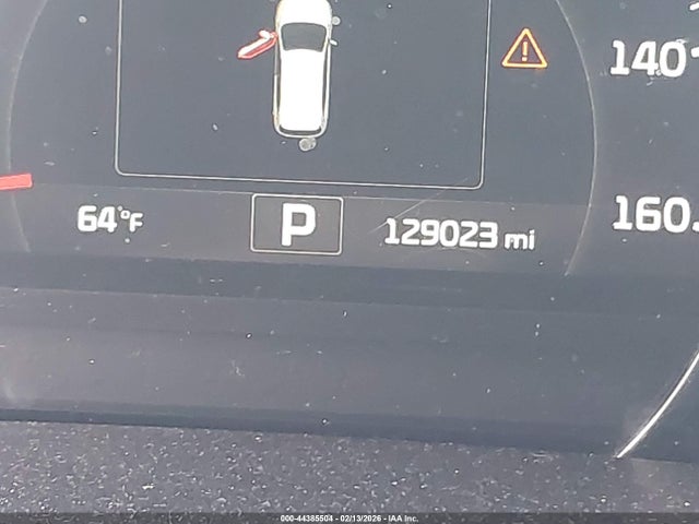 5XYPG4A52HG225635 KIA Sorento 3.3l Lx