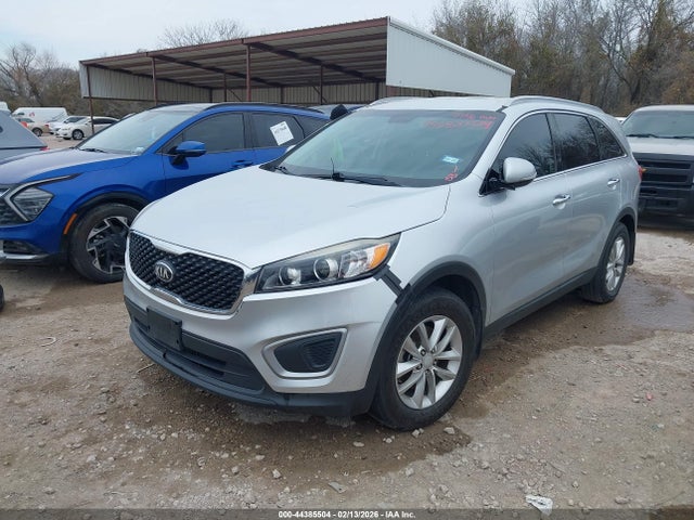 5XYPG4A52HG225635 KIA Sorento 3.3l Lx