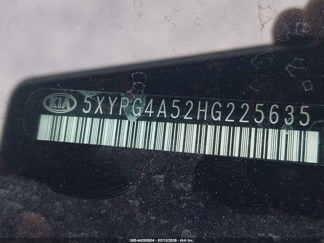 5XYPG4A52HG225635 KIA Sorento 3.3l Lx