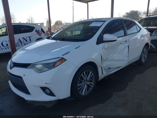 Toyota Corolla Le Plus 2014 5YFBURHE5EP048625 Image 2
