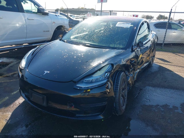 Продаж на аукціоні авто 2018 Tesla Model 3 Long Range/mid Range, vin: 5YJ3E1EA8JF004872, номер лоту: 44385517