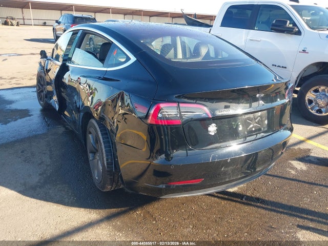 Продаж на аукціоні авто 2018 Tesla Model 3 Long Range/mid Range, vin: 5YJ3E1EA8JF004872, номер лоту: 44385517