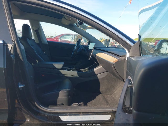 Продаж на аукціоні авто 2018 Tesla Model 3 Long Range/mid Range, vin: 5YJ3E1EA8JF004872, номер лоту: 44385517