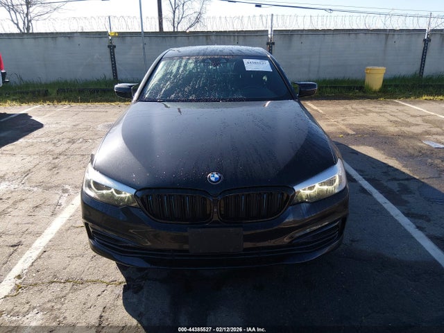 WBAJA9C56KB388594 BMW 530e Iperformance