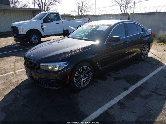 WBAJA9C56KB388594 BMW 530e Iperformance