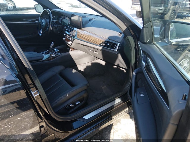 WBAJA9C56KB388594 BMW 530e Iperformance